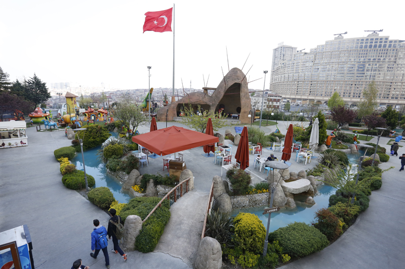  PARKLARA 24 SAAT KAMERALI GÖZETİM 