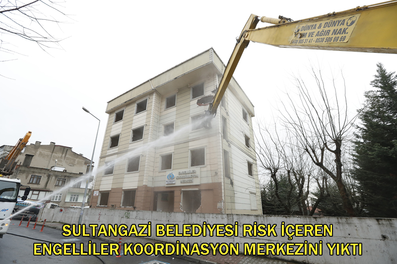 SULTANGAZİ'DE RİSKLİ BİNA YIKILDI