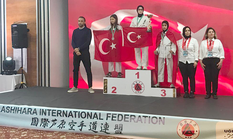  ECRİN APAYDIN DÜNYA ŞAMPİYONU