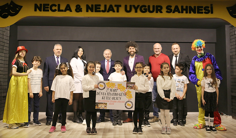 ŞİFA NİYETİ’NE DE DÜNYA TİYATRO GÜNÜ