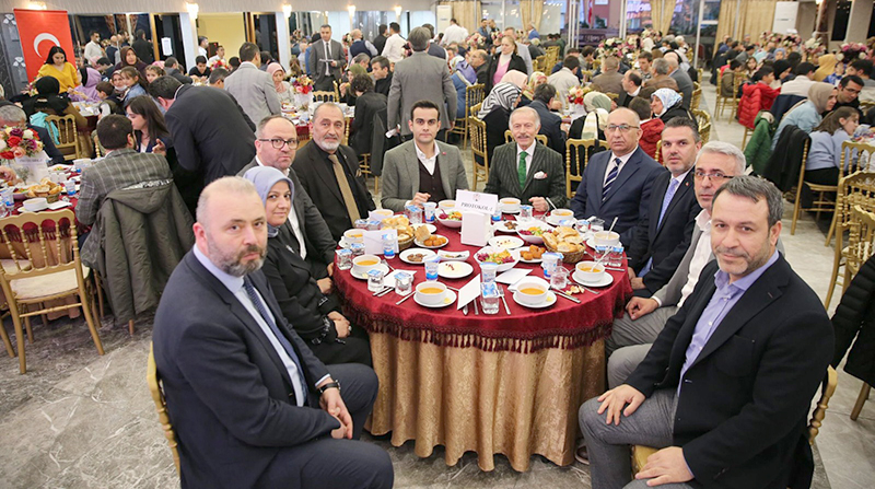 AK PARTİ BAYRAMPAŞA SAHADA