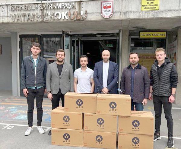 ÖĞRENCİLERE OKUL SETİ