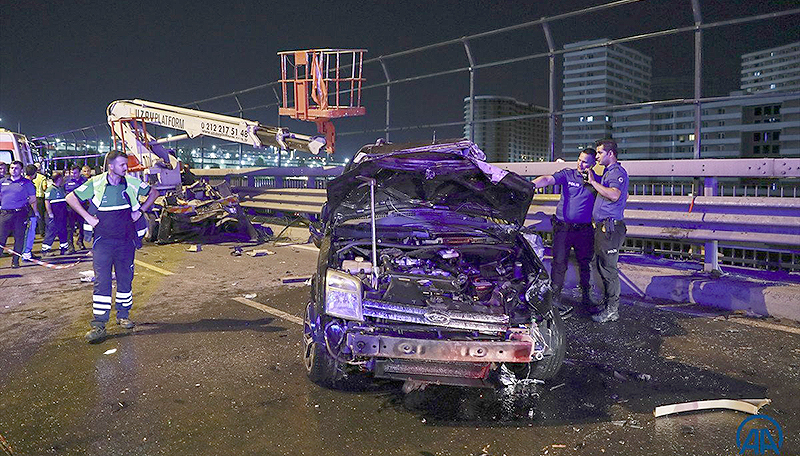 BAYRAMPAŞA'DA KORKUNÇ KAZA