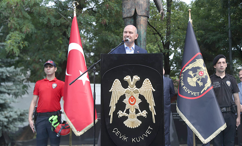 SİZ DEMOKRASİNİN TEMİNATISINIZ