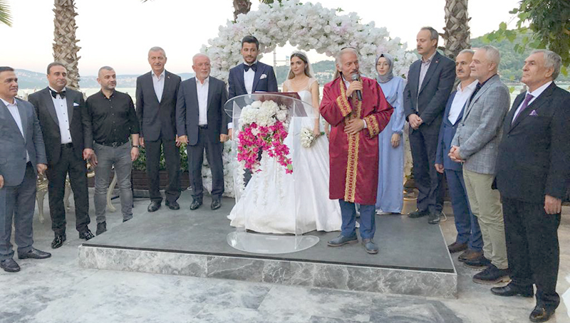  BURCU VE BURAK ÇİFTİNİN MUTLU GÜNÜ