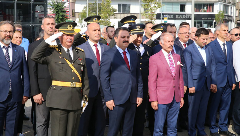 ZAFER BAYRAMI KUTLANDI