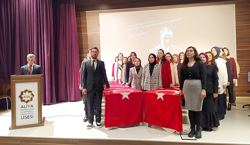 ÖĞRETMENLER GÜNÜ KUTLANDI