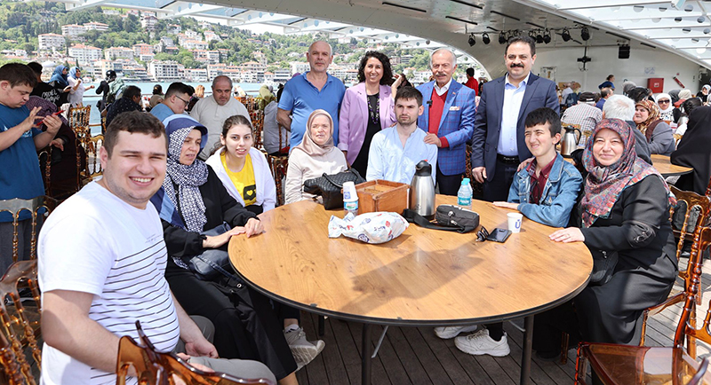 ENGELLİLERE BOĞAZ GEZİSİ