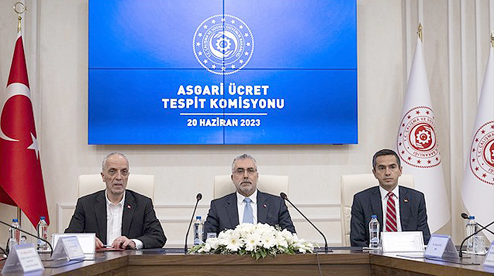 ASGARİ ÜCRET 11.402 TL 