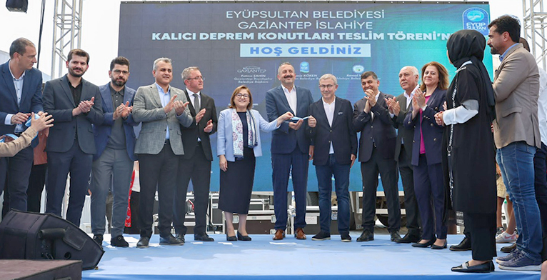 EYÜPSULTAN EVLERİ TESLİM EDİLDİ