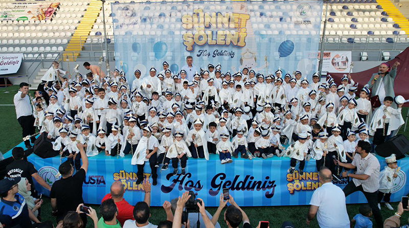 1500 ÇOCUK SÜNNET OLDU 