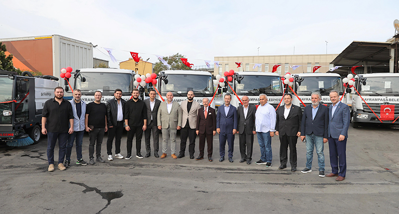 BAYRAMPAŞA YENİ TEKNOLOJİ İLE TEMİZLENİYOR
