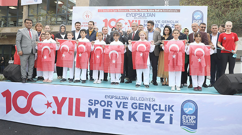 100. YIL SPOR VE GENÇLİK MERKEZİ AÇILDI