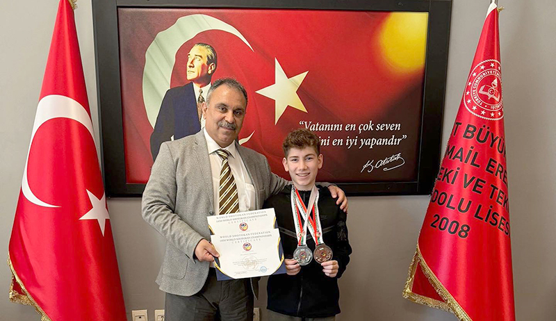 EROL GEDİK DÜNYA İKİNCİSİ