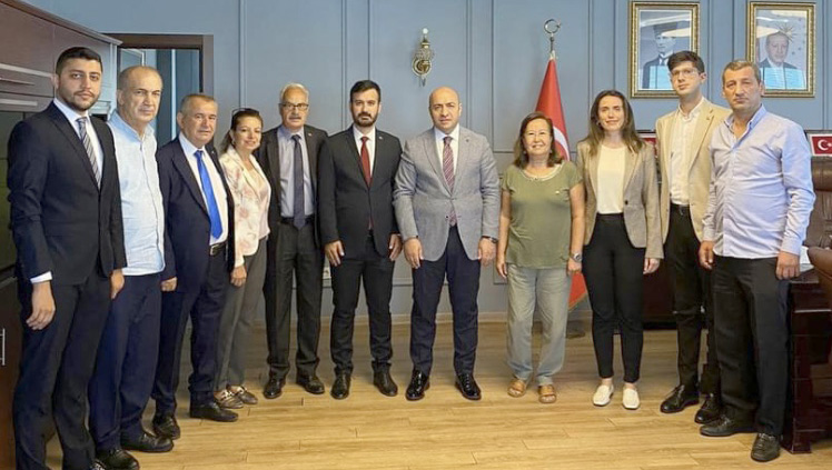 CHP’Lİ KADINLAR SAHADA