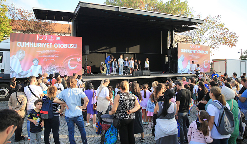 CUMHURİYET OTOBÜSÜ BAYRAMPAŞA’DA