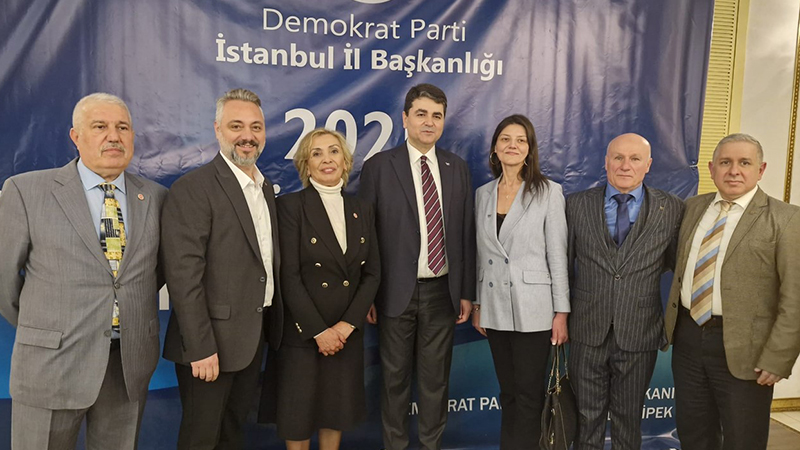 DEMOKRAT PARTİ İFTARI YAPILDI