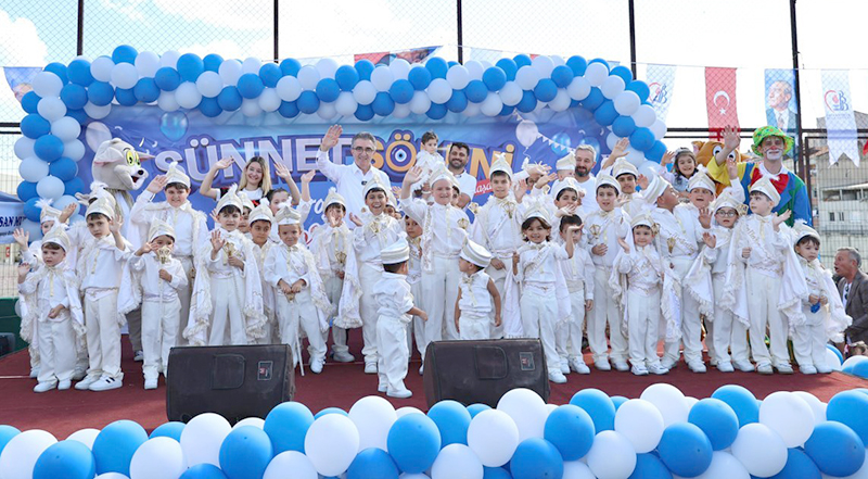 BAYRAMPAŞA'DA SÜNNET ŞÖLENİ