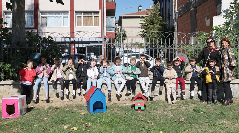 YUVALAR VE MAMALAR MİNİKLERDEN