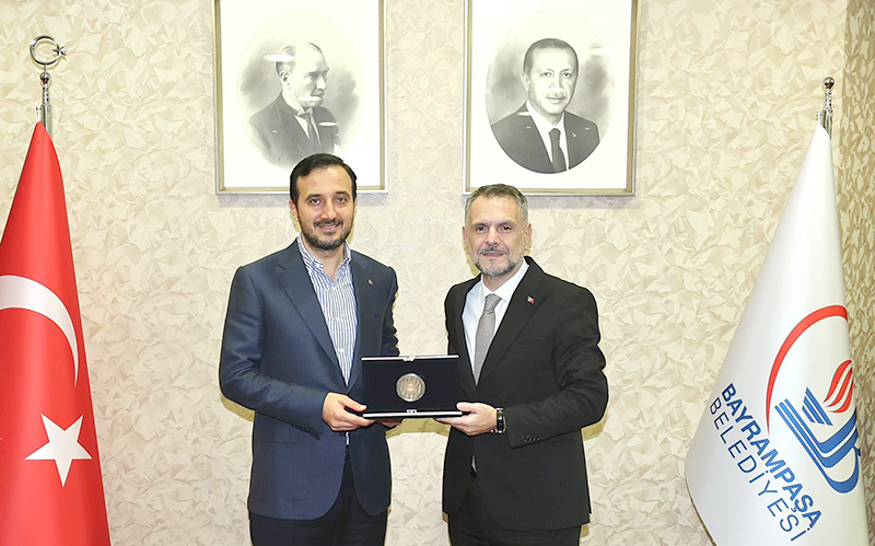 ÖZDEMİR’DEN AKIN’A ZİYARET